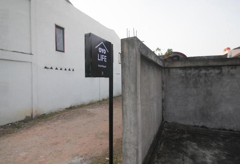 هتل Oyo 2888 Nayni Kost