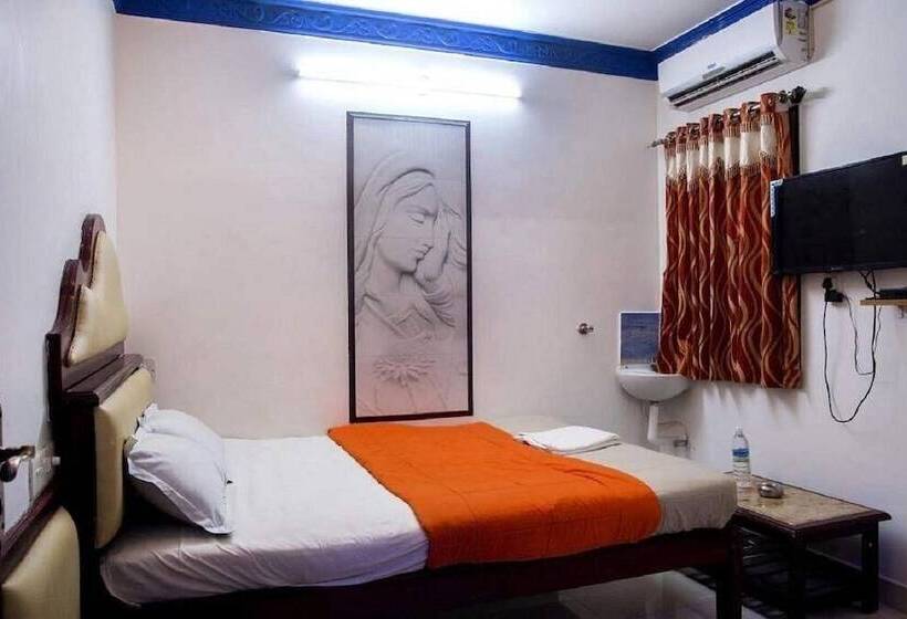 בית מלון כפרי Sachin Sea View Residency