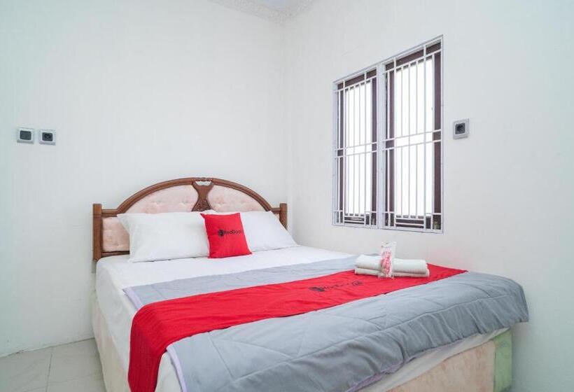 膳宿费 Reddoorz Syariah Near Jalan A Yani Km 8 Citraland