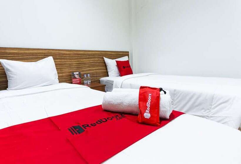 膳宿费 Reddoorz @ Urip Sumoharjo Solo