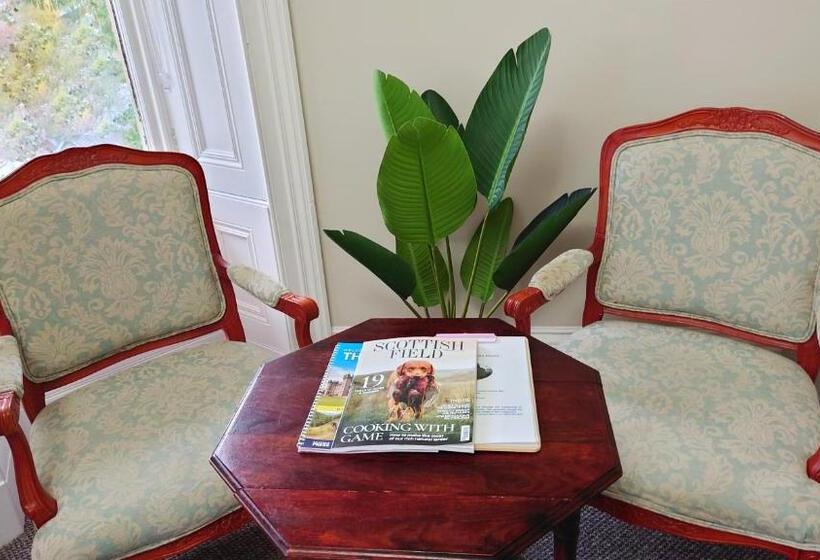 민박 Heatherlie House