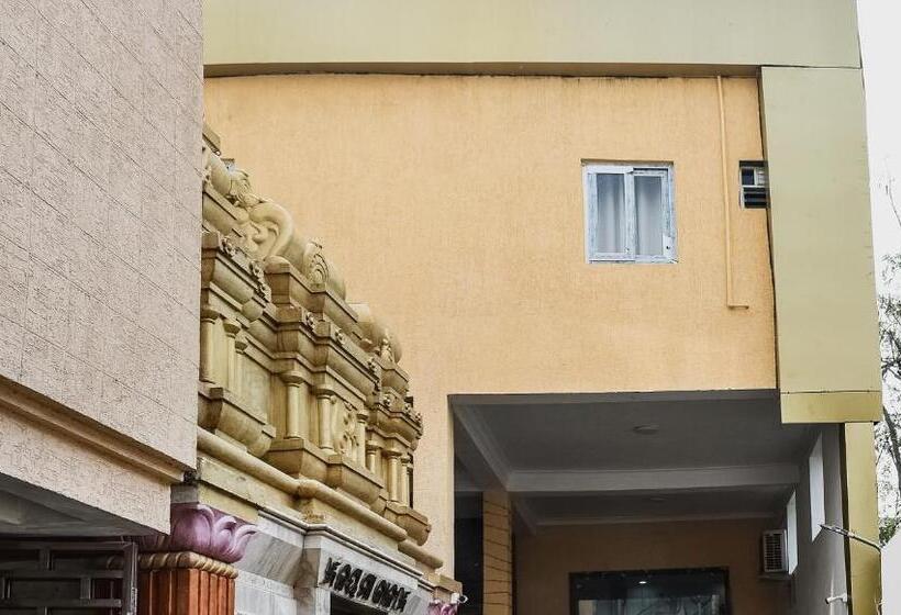 호텔 Capital O Jai Adisson