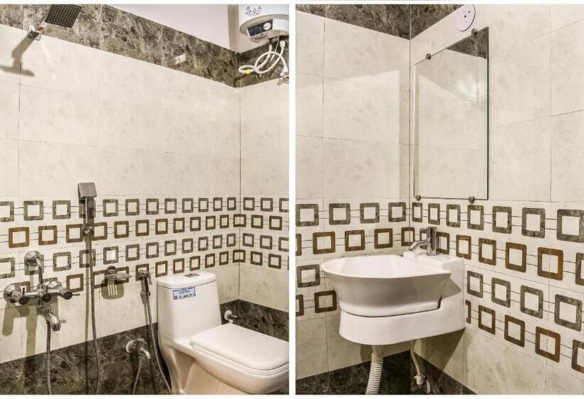 호텔 Capital O Jai Adisson