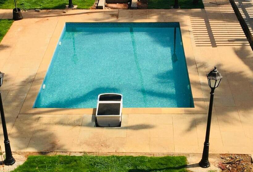 호텔 Kesinovo Suites