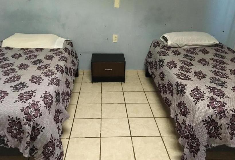 فندق La Quinta Sm