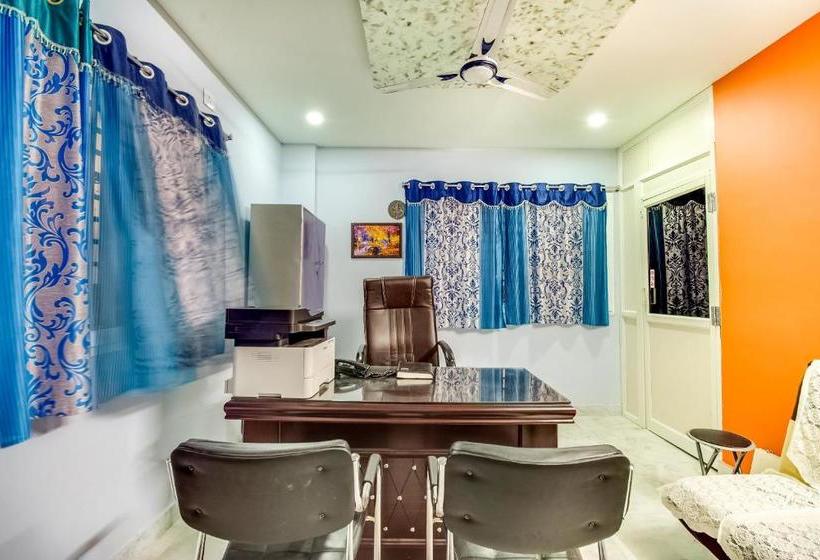 ホテル Oyo 69478 Pudota Grand