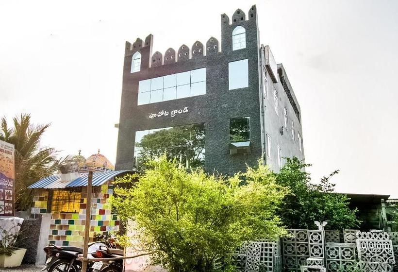 ホテル Oyo 69478 Pudota Grand