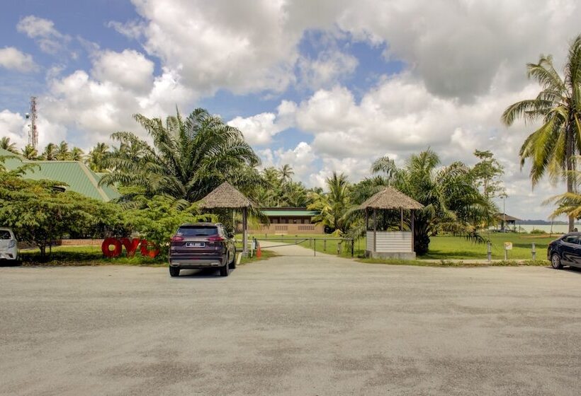 酒店 Oyo 89896 Sedili Inn Resort