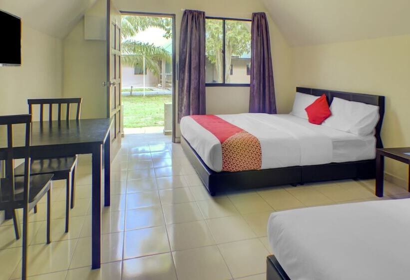 فندق Oyo 89896 Sedili Inn Resort