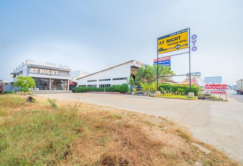 בית מלון כפרי Oyo At Night Pranburi