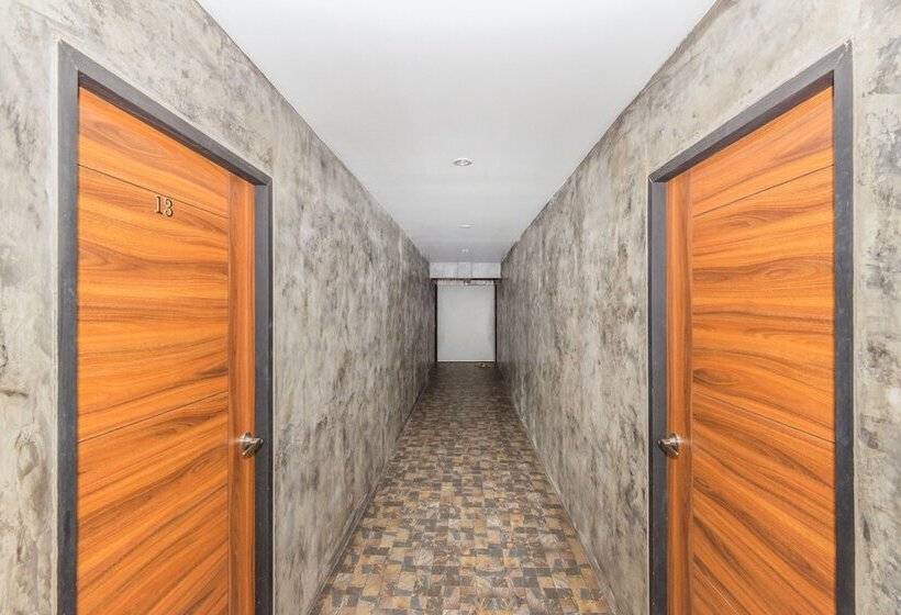 בית מלון כפרי Oyo At Night Pranburi