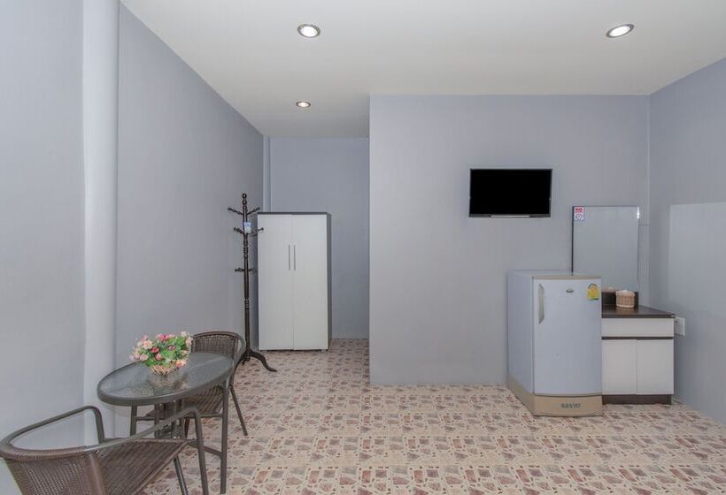 בית מלון כפרי Oyo At Night Pranburi