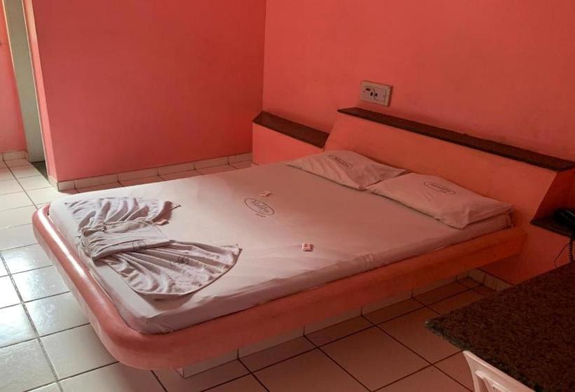 Отель Malibu Itapuã