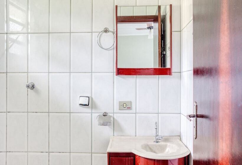 Отель Pousada Monteiro Lobato