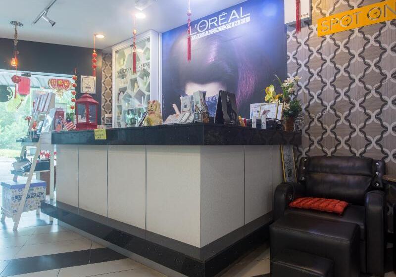 فندق Spot On 89858 Rebecca S Homes