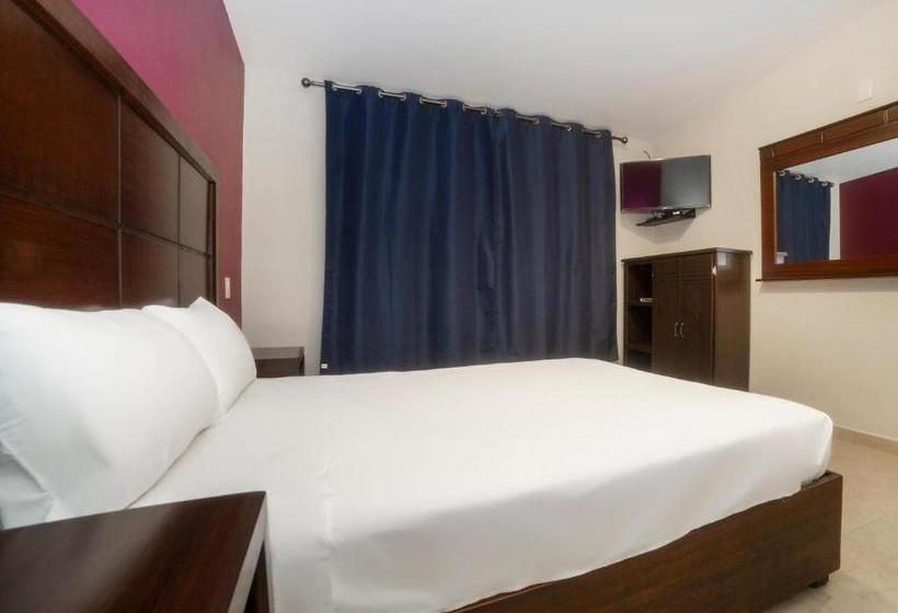 فندق Capital O Descanso Inn