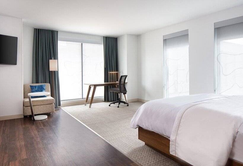 בית מלון כפרי Element Iowa City