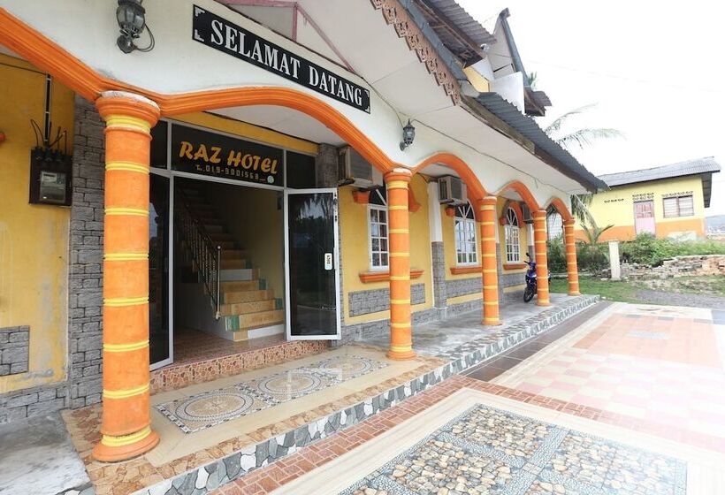 Отель Oyo 89819 Raz  Kelulut