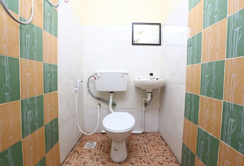 Отель Oyo 89819 Raz  Kelulut