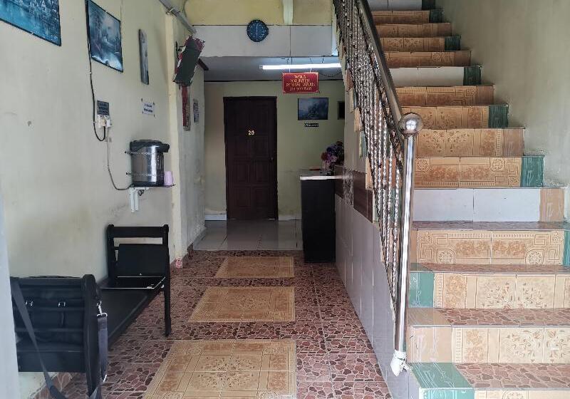 Отель Oyo 89819 Raz  Kelulut