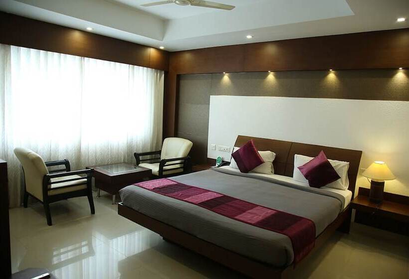 فندق Royal Omars