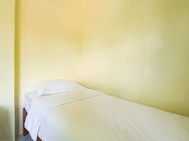 酒店 Speed 8 Inn Moalboal