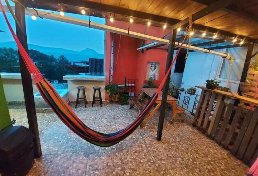 بنسيون Hostal El Alebrije