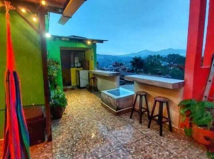 بنسيون Hostal El Alebrije