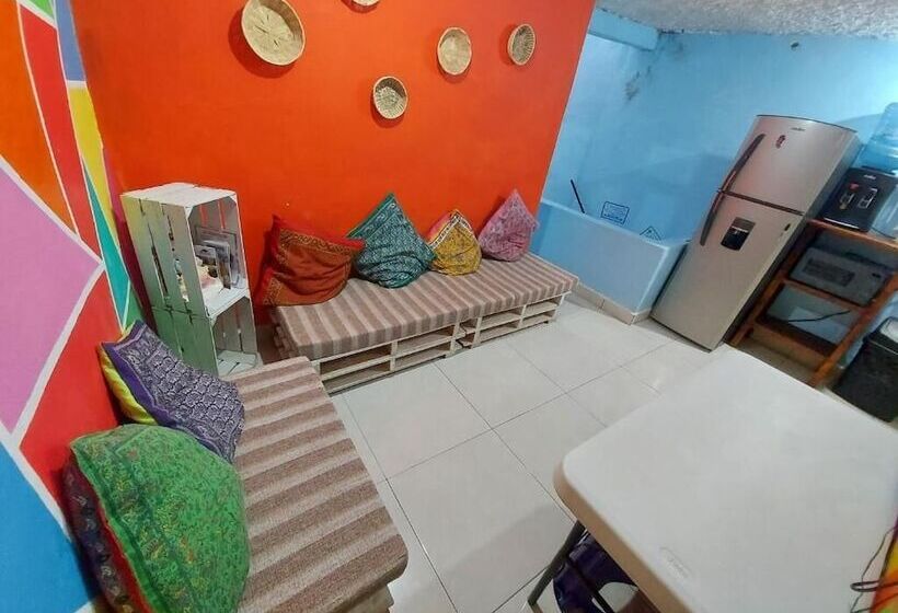 بنسيون Hostal El Alebrije