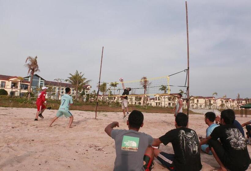 Sealong Bay Zhongqi Conifer Hotel 海龙湾中启康年酒店