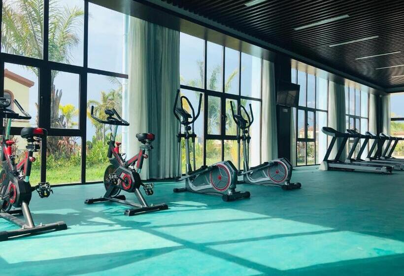 Sealong Bay Zhongqi Conifer Hotel 海龙湾中启康年酒店