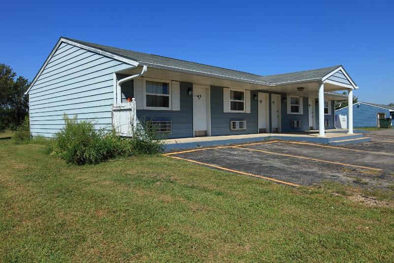 فندق على الطريق Americas Best Value Inn Suburban