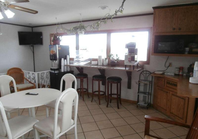 فندق على الطريق Americas Best Value Inn Suburban