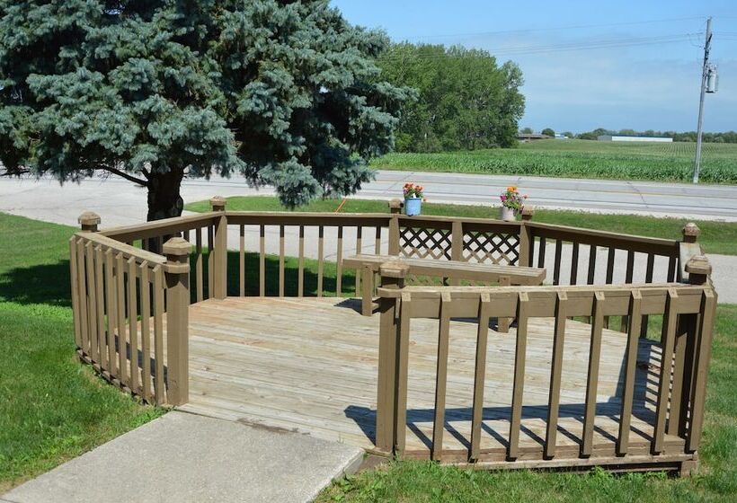 فندق على الطريق Americas Best Value Inn Suburban