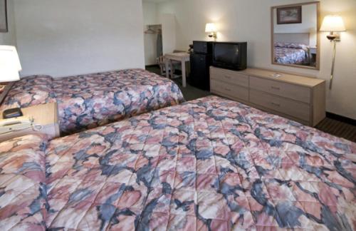 בית מלון כפרי American Eagle Inn Fayetteville