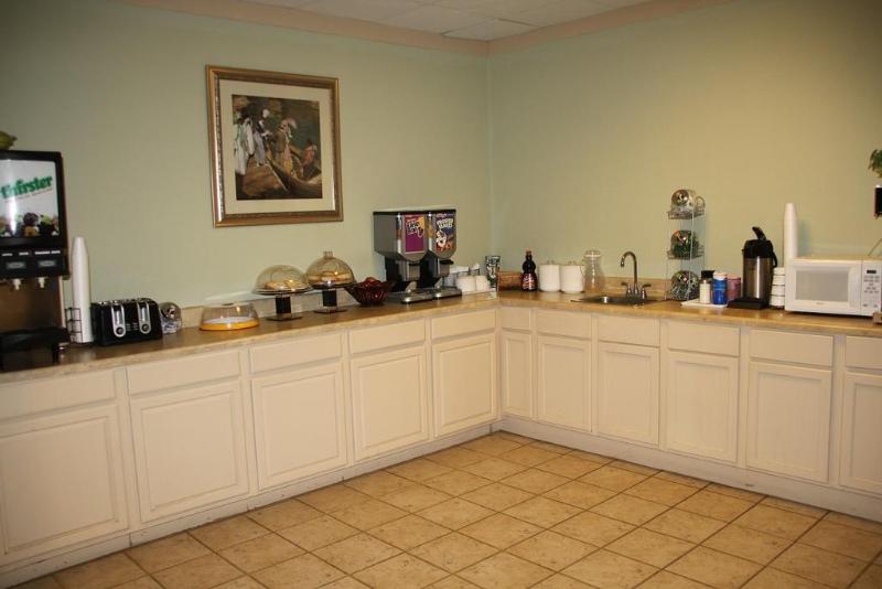 فندق Americas Best Value Inn Shelbyville