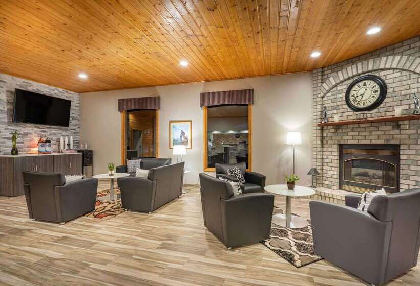 호텔 Baymont Inn Baldwin