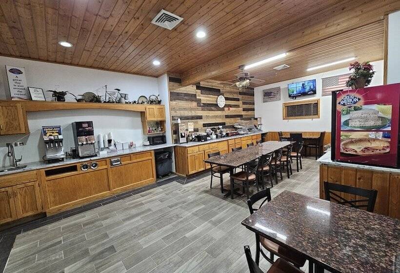 호텔 Baymont Inn Baldwin