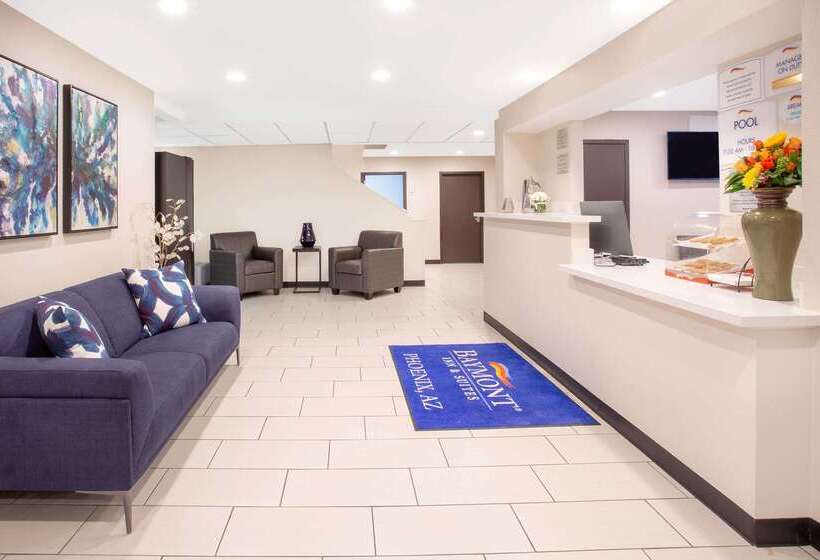 Отель Baymont By Wyndham Phoenix I10 Near 51st Ave