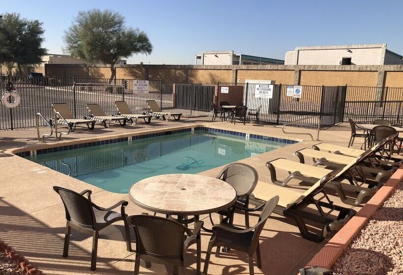 Отель Baymont By Wyndham Phoenix I10 Near 51st Ave