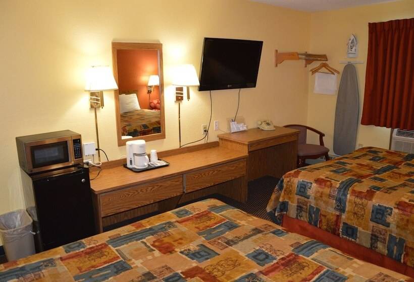 فندق Burnsville Inn & Suites