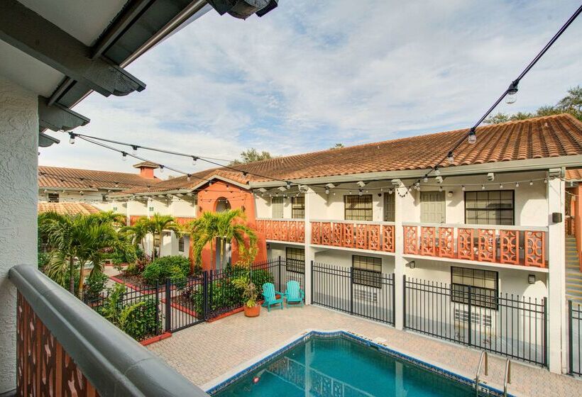 בית מלון כפרי Clarion Pointe Tampa Brandon Near Fairgrounds And Casino