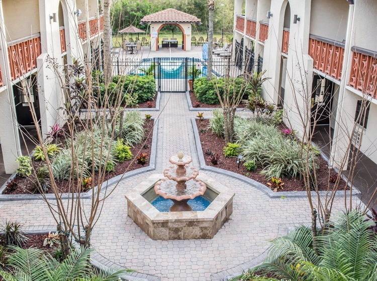فندق Clarion Pointe Tampa Brandon Near Fairgrounds And Casino