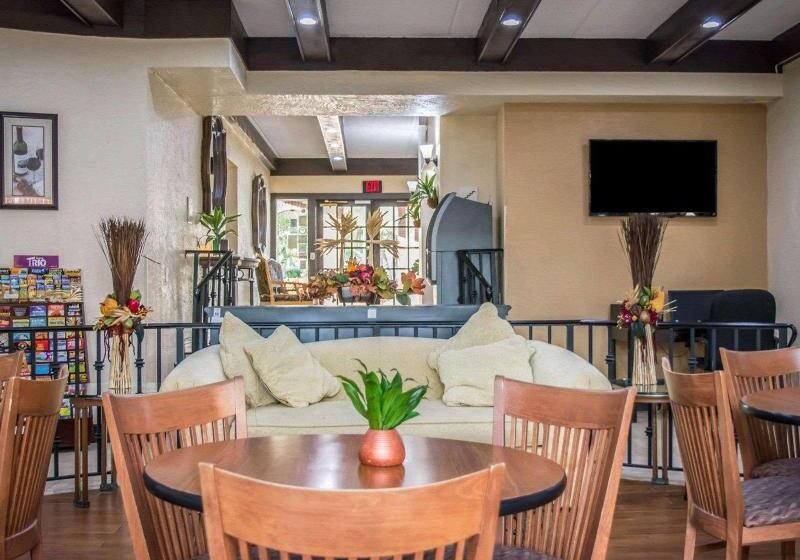 בית מלון כפרי Clarion Pointe Tampa Brandon Near Fairgrounds And Casino