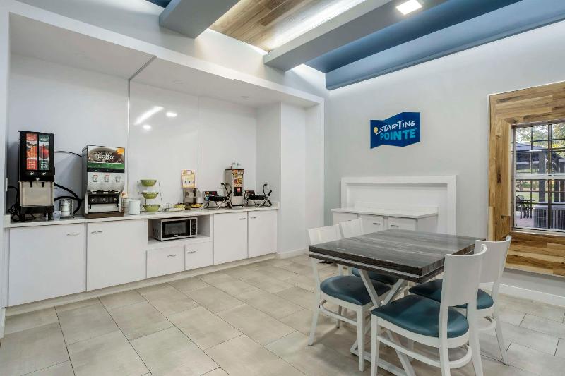 בית מלון כפרי Clarion Pointe Tampa Brandon Near Fairgrounds And Casino