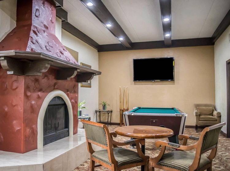 בית מלון כפרי Clarion Pointe Tampa Brandon Near Fairgrounds And Casino