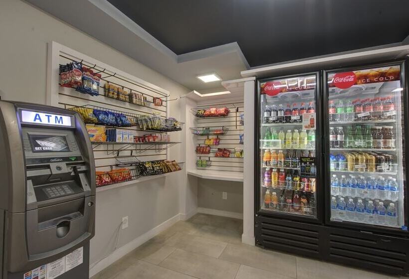 בית מלון כפרי Clarion Pointe Tampa Brandon Near Fairgrounds And Casino