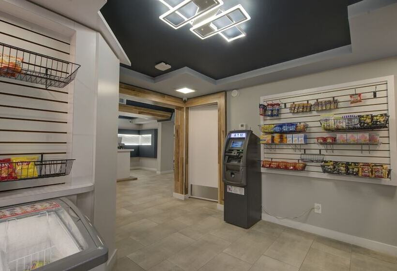 בית מלון כפרי Clarion Pointe Tampa Brandon Near Fairgrounds And Casino