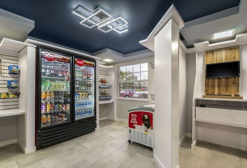 בית מלון כפרי Clarion Pointe Tampa Brandon Near Fairgrounds And Casino