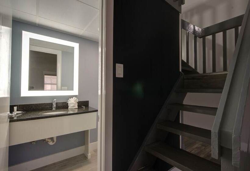 בית מלון כפרי Clarion Pointe Tampa Brandon Near Fairgrounds And Casino